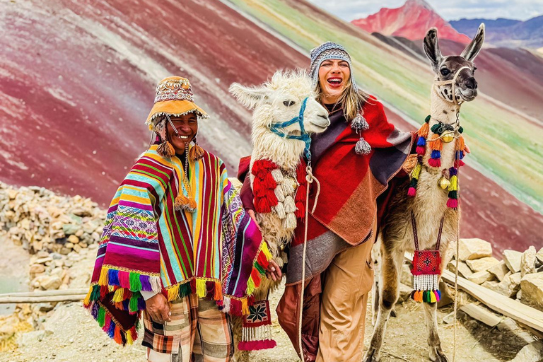 Cusco: Guided Excursion to the 7 Colors Mountain with Breakfast & Lunch Cusco: Guided Tour to the Rainbow Mountain with Breakfast and Lunch