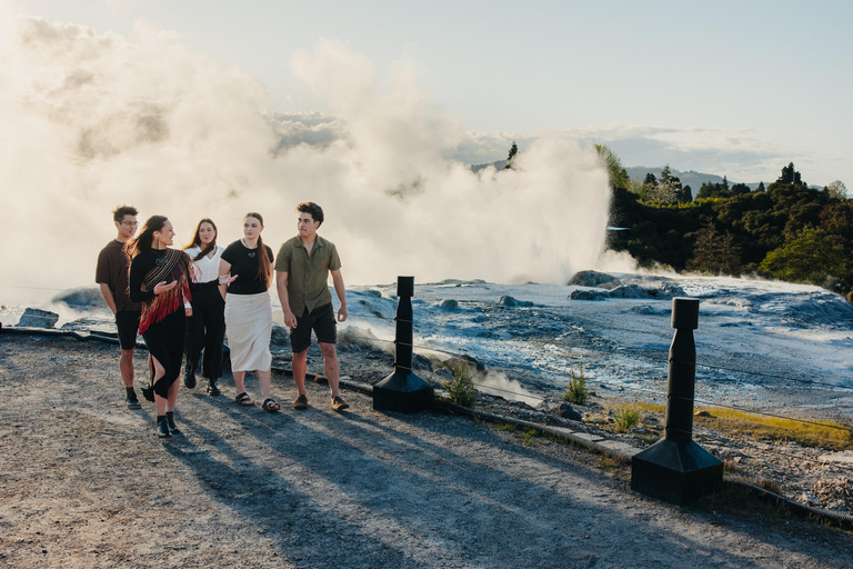 From Auckland:Rotorua Day Trip with Te Puia & Polynesian Spa