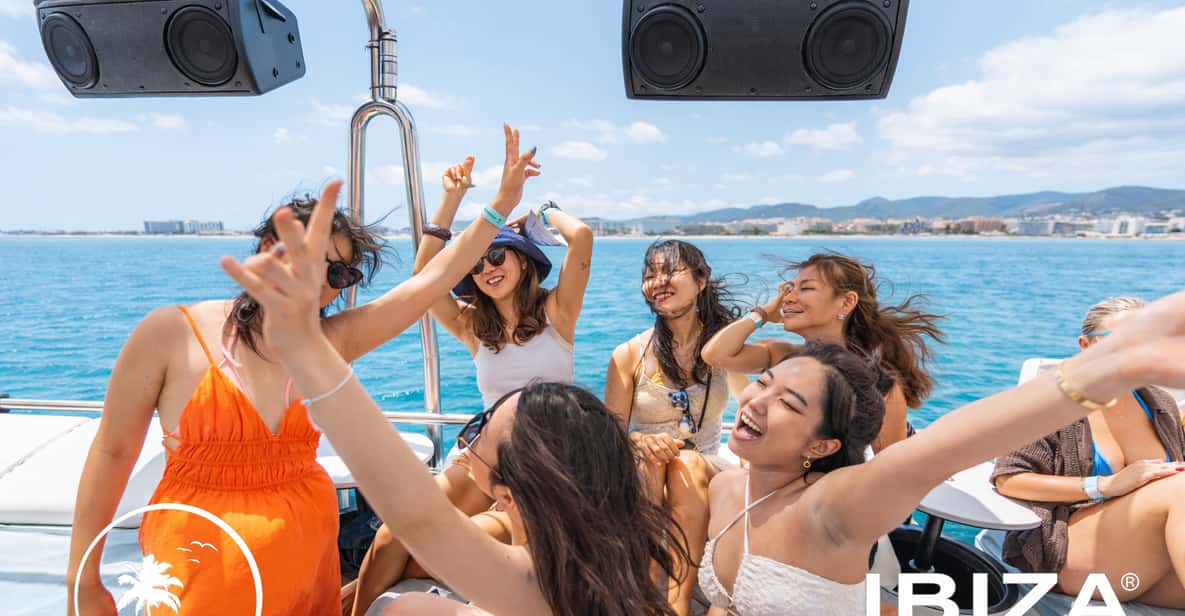 Afbeelding 65 van Ibiza: VIP-feest op een catamaran met DJ, open bar, paella en discotheken