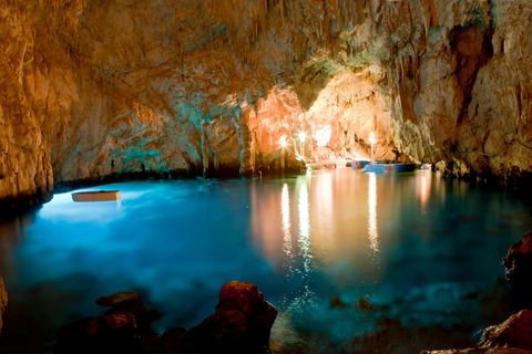 Au départ de Sorrente : Visite privée de la côte amalfitaine avec la grotte d'émeraudeVisite privée sur la côte amalfitaine