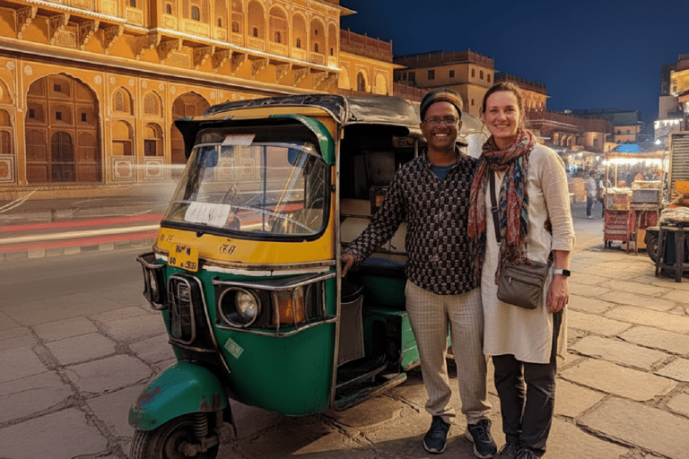 Jaipur: tour serale in tuk tuk con autista che parla inglese