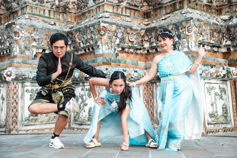 Professional Thai Costume Photography at Wat Arun, Bangkok 1 Hour Photography (per person) at Wat Arun