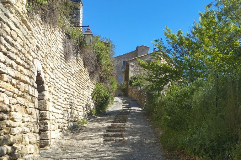 LUBERON : Gordes, Roussillon with Ochre trail & Sorgue river