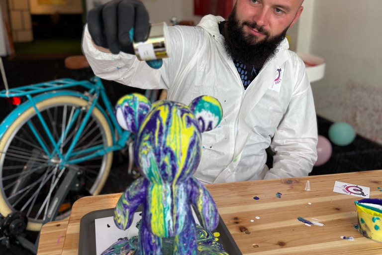 Lucerne: Design Your Own Bear at Art Vibes Workshop