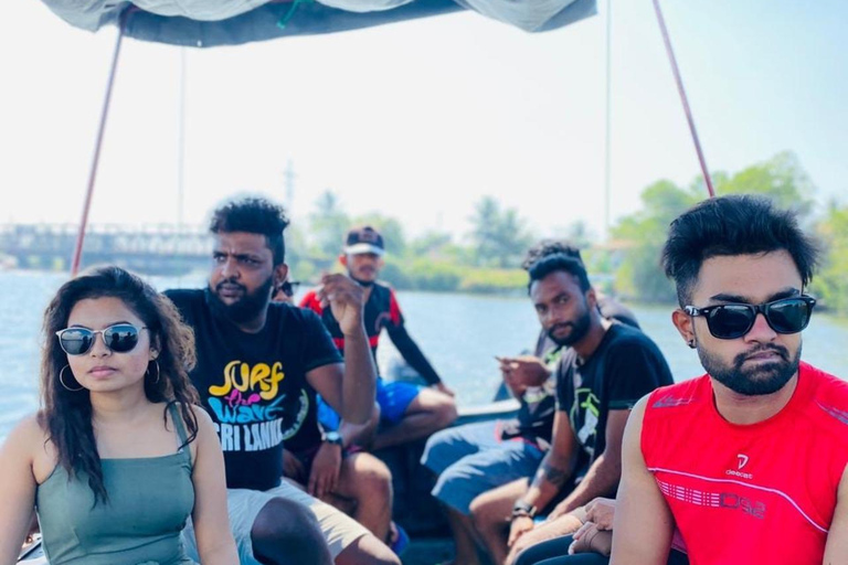 Bentota: Speed Boat Cruise with Premium Safety Equipment 1-Hour Speed Boat Ride