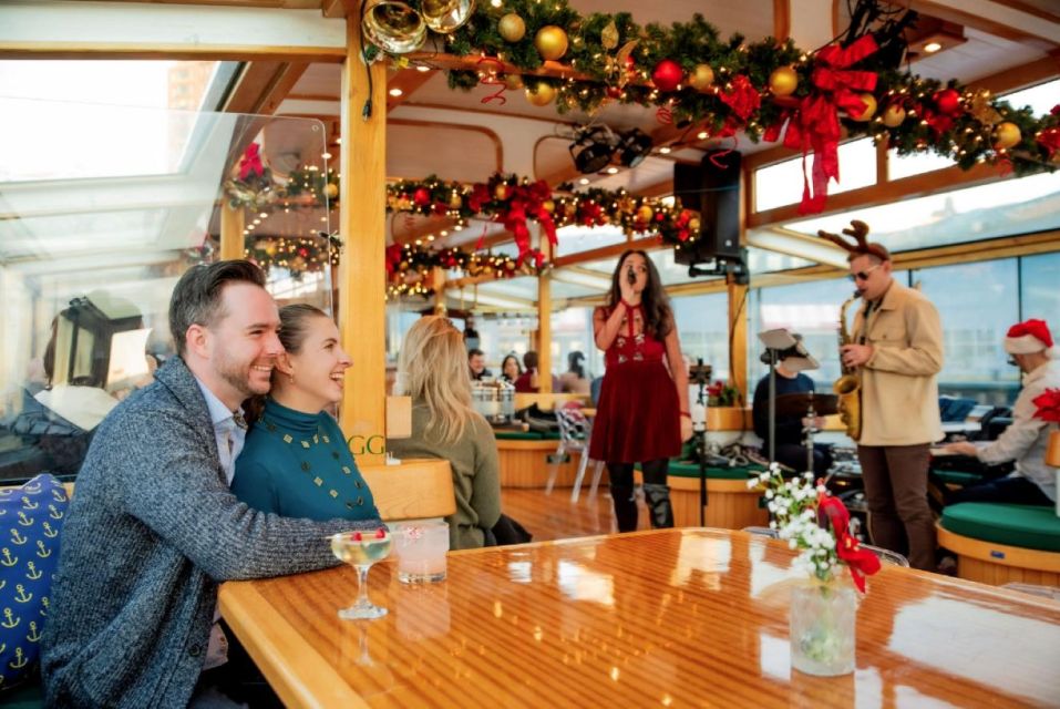 nyc holiday yacht cruise with jazz cocoa & carols