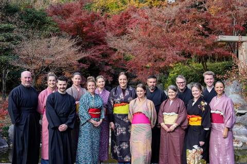 Osaka: Kimono, Tea, Calligraphy, & Ikebana Class in kominka