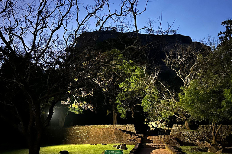 Kandy to Sigiriya Motorbike Adventure Tour