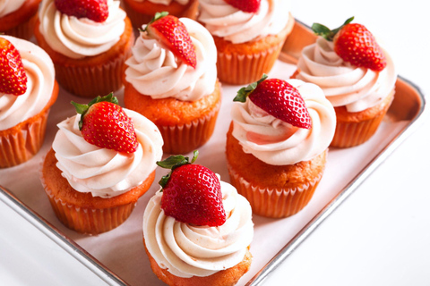 Sacramento: Fun Cupcake Decorating Class With a Local Chef