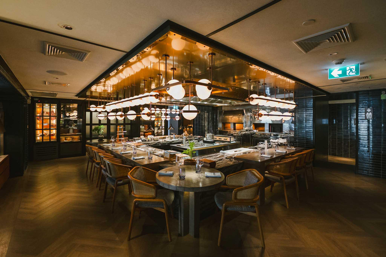 Bangkok : OXBO au Millennium Hilton Bangkok : forfaits F&amp;BSet Premium avec cocktail et vin pour 2 personnes