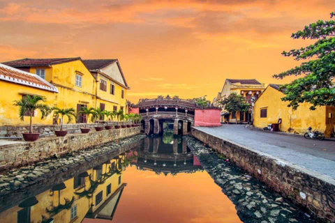 Tour en bateau et cérémonie des lanternes à Hoi An