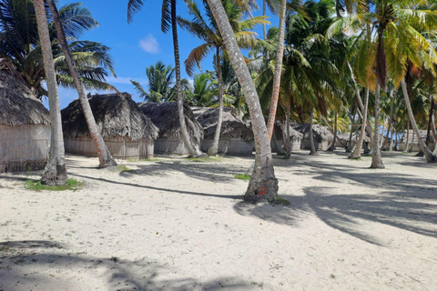 From Panama: San Blas Island Hopping with Snorkeling, Lunch Included