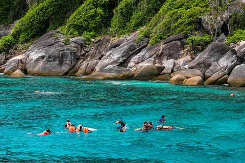 Phuket/Khao Lak: The Elite Similan Islands Yacht Experience Hotel pickup in Phuket