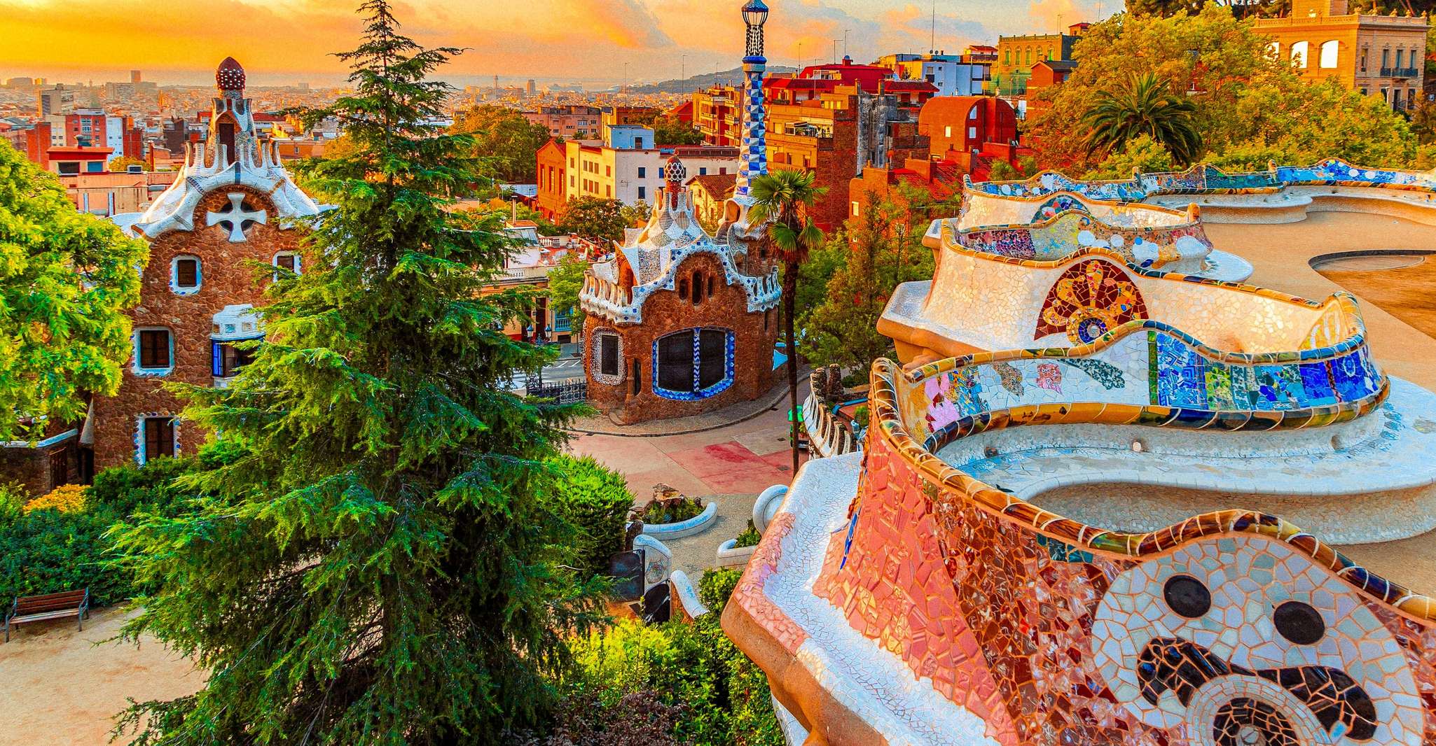 Barcelona: Gaudí’s Park Güell Tour with Fast-Track Ticket