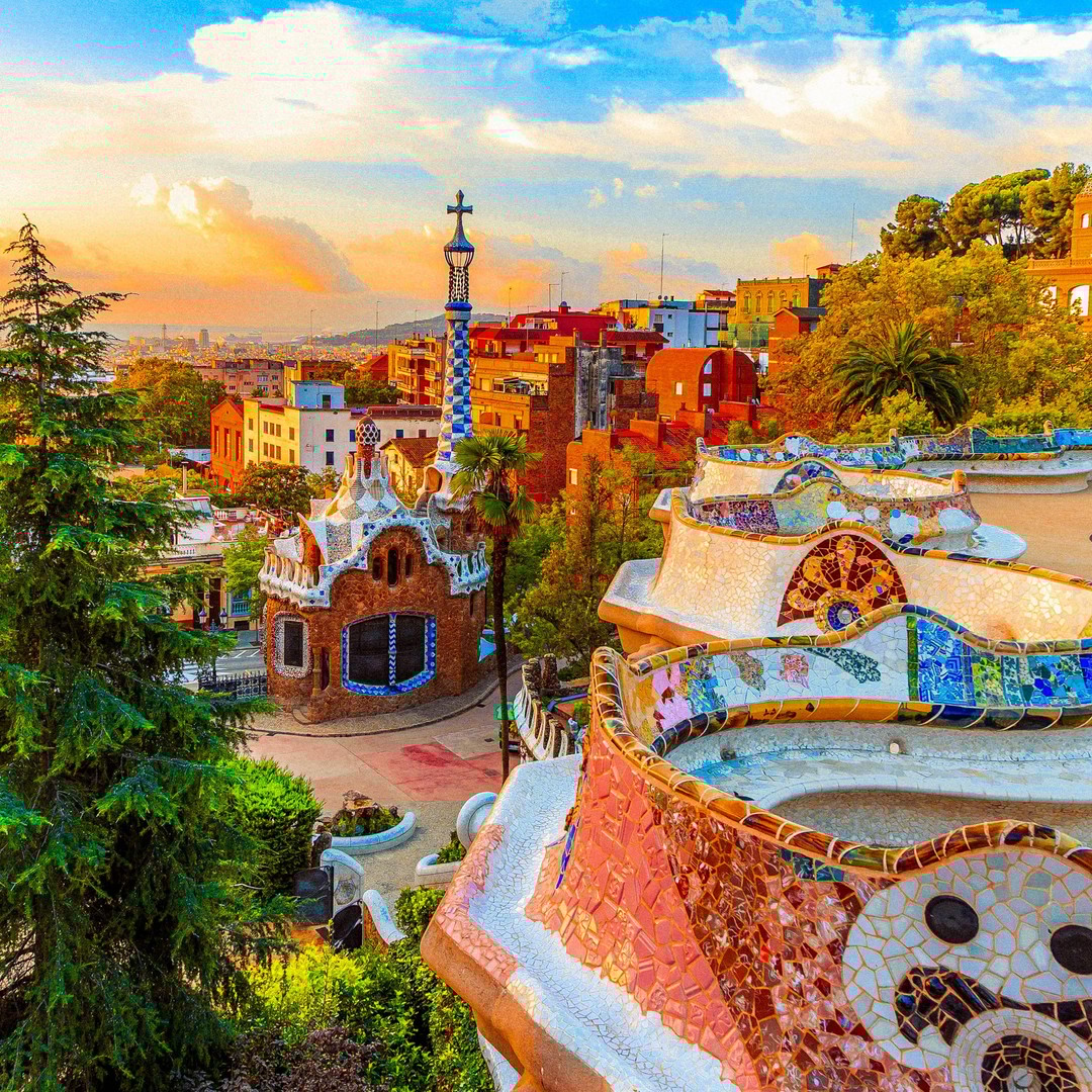 Barcelona: visita ao Parque Güell de Gaudí com bilhete de acesso rápido |  GetYourGuide, image size:1080x1080