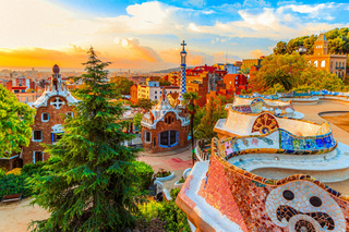 Barcelona: Gaudí’s Park Güell Tour with Fast-Track Ticket