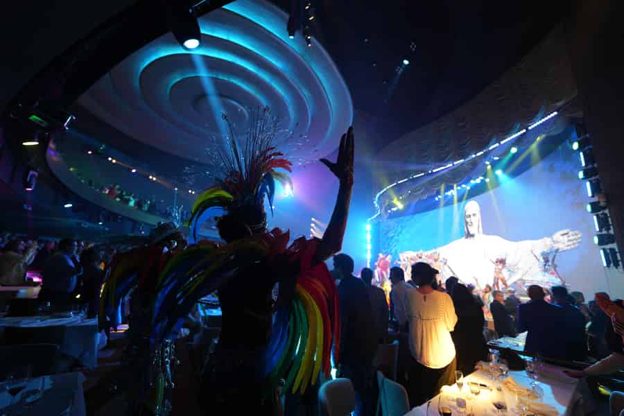 Rio: Dinner und die Hug Roxy Dinner Show. Foto: GetYourGuide