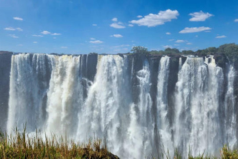 Aventura de lujo de un día en las cataratas Victoria con vuelo en helicóptero