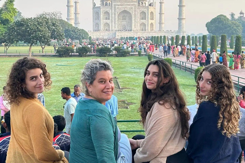 Taj Mahal with Professional Photoshoot Tour