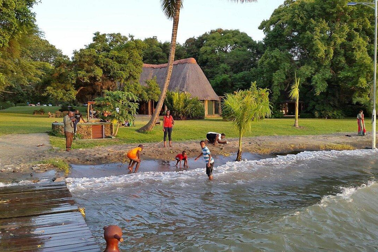 Kisumu: Rusinga Island Fish BBQ & Luanda Magere Tour