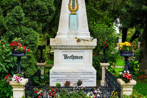 Vienna: Central Cemetery & Famous Graves Guided Tour