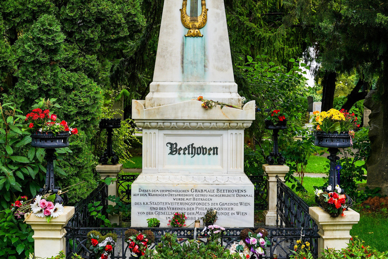Vienna: Central Cemetery & Famous Graves Guided Tour