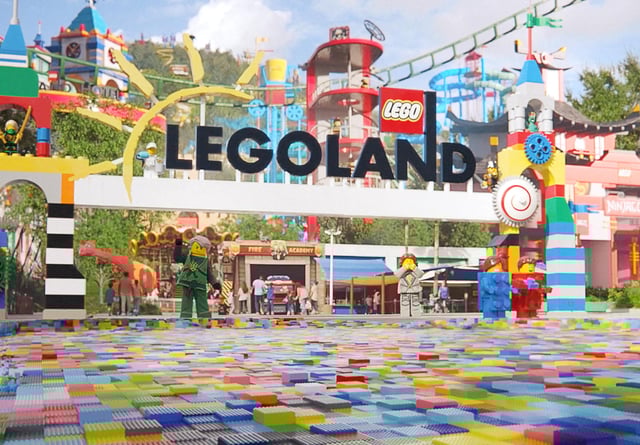 From London: LEGOLAND® Windsor Resort Entry &amp; Coach Transfer