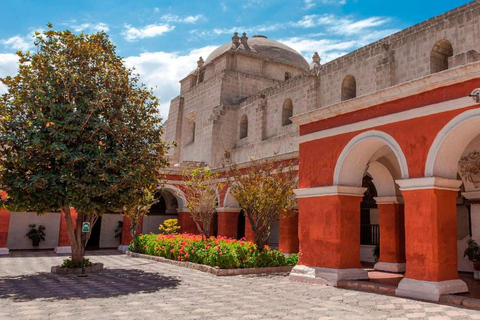 Arequipa: Historic Center Walking Tour with Hotel Pickup