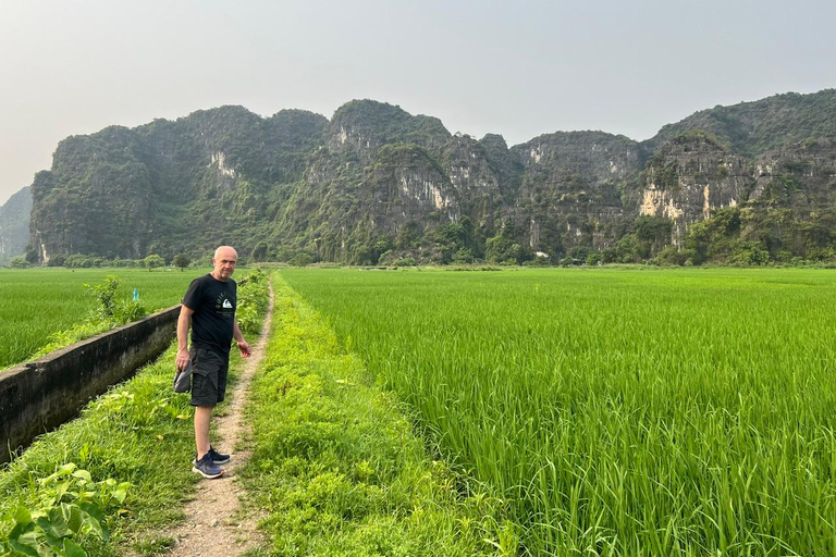 From Hanoi: Ninh Binh- Hoa Lu-Tam Coc- Mua Cave- Highlight
