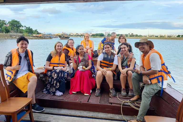 Hoi An/Da Nang: My Son Sunset Tour, Boat Trip, & Banh My Private Tour from Hoi An/Da Nang with Boat Trip