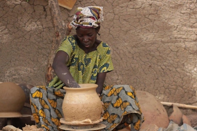 L'artisanat des souvenirs : Une odyssée de la poterie Kubumba à Kigali