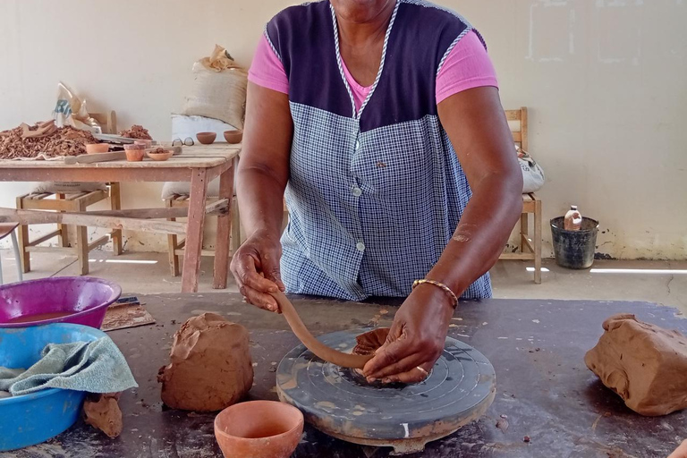 Praia: warsztaty ceramiczne Fonte Lima i degustacja typowego kuskusuPraia: Warsztaty ceramiczne Fonte Lima i degustacja tradycyjnego kuskusu