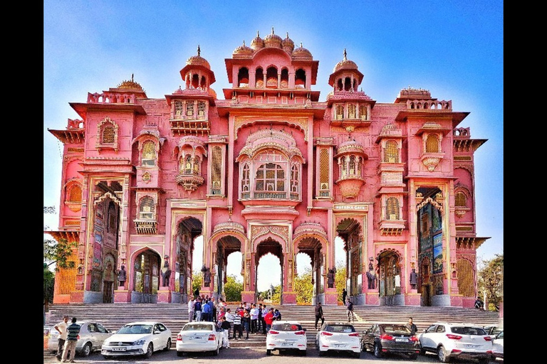 Excursión Privada de un Día a Jaipur con Almuerzo