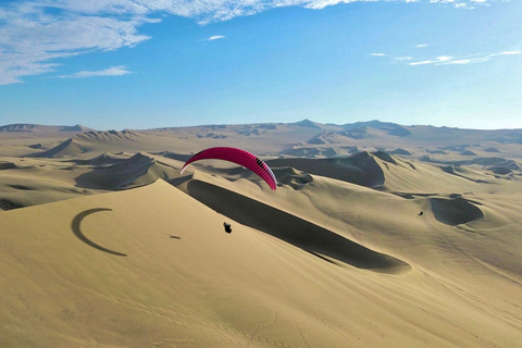 Huacachina: Private Paragliding and Sandboarding Combo in the Desert