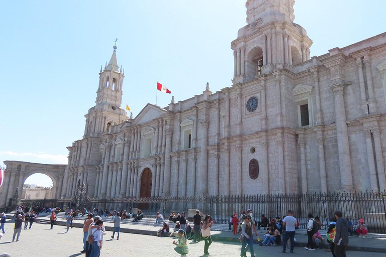 Cruz del Cóndor: a two-day guided tour from Puno Condor's Cross: a two-day guided tour from Puno
