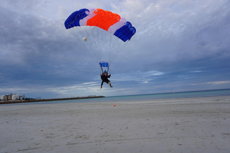 Adelaide: Tandem Skydive over Wallaroo Beach, Beach Landing Tandem Skydive over Wallaroo Beach - 12,000ft