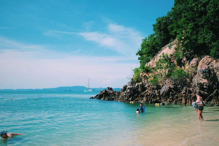 Krabi: Tour privado en barco de cola larga por las Islas HongKrabi: Excursión Privada en Barco de Cola Larga por las Islas Hong