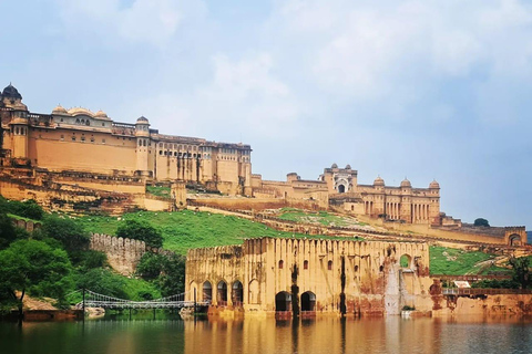 From Delhi: 2N/3D Rajasthan Tour jaipur and pushkar by car