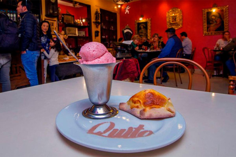 Quito: Street Food Tour with Private Transport