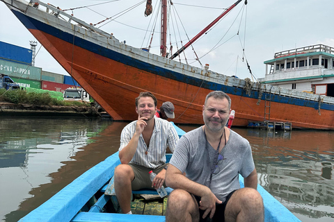 Tour in scooter della città di GiacartaTour della città in scooter a Giacarta