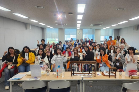 Seoul: Korean Knot Art Workshop with Souvenir Knot Art Workshop - Knot Wind Chime