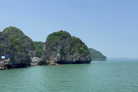 2-tägige Ha Long Bay Island Cruise Tour mit einem 3-Sterne-Kreuzfahrtschiff