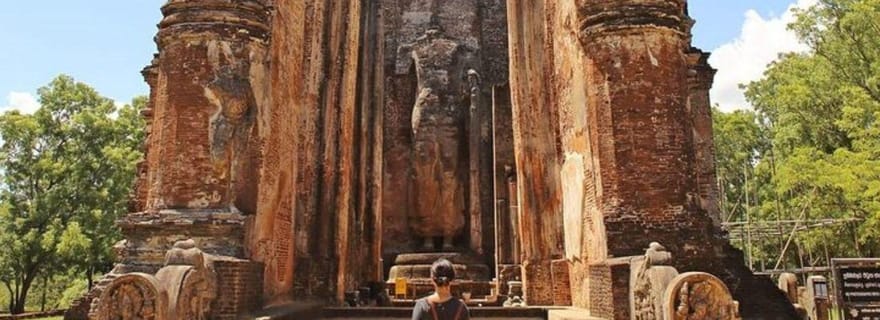 Exclusif : Exploration de la ville ancienne de Polonnaruwa en Tuk-Tuk !