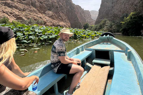 Oman : circuit de 4 jours dans le Wadi, à Sur, dans le désert, à Nizwa et à Mascate