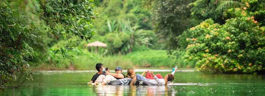 Khao Sok : Drift & Chill – Aventure en bouée sur la rivière Sok