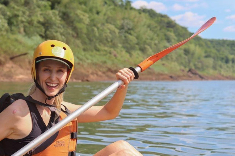 Puerto Iguazú: Aguaray Kayaking and Trekking Day Trip
