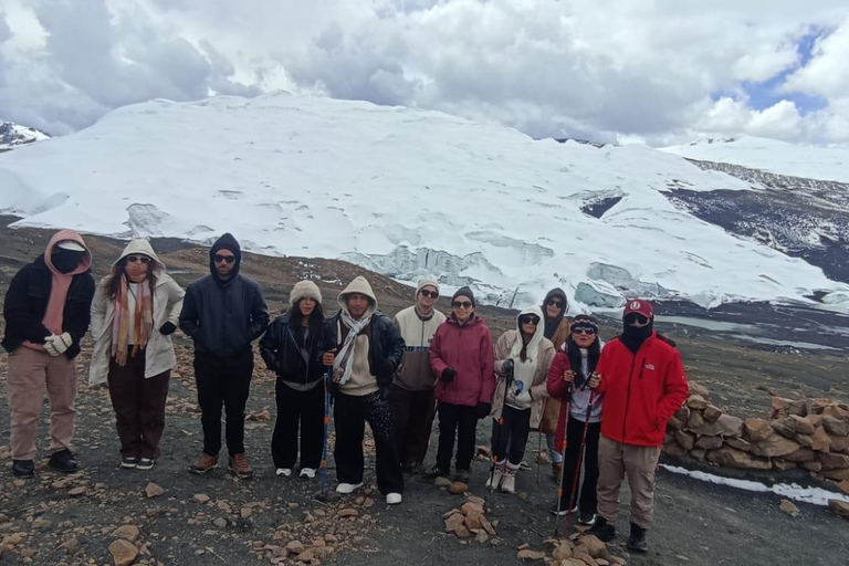 QUELCCAYA GLACIER FULL DAY Hike with llamas and birdwatching at the Qellcaya Glacier