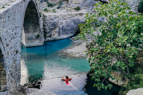 جنوب ألبانيا: جولة مغامرات شاملة لمدة 8 أيام مع مرشد محلي