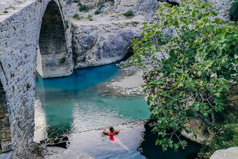 جنوب ألبانيا: جولة مغامرات شاملة لمدة 8 أيام مع مرشد محلي