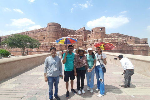 Same Day Taj Mahal & Agra Tour From Chennai w/ Return Flight Flight Tickets, Private Car, Guide, Lunch and Entry Tickets